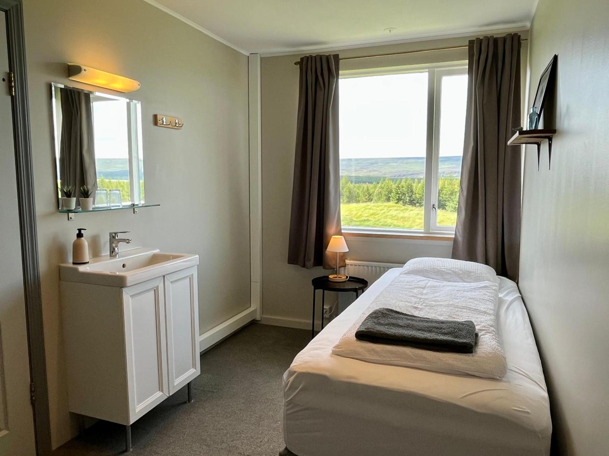 Eyjolfsstadir Guesthouse Egilsstadir Bagian luar foto